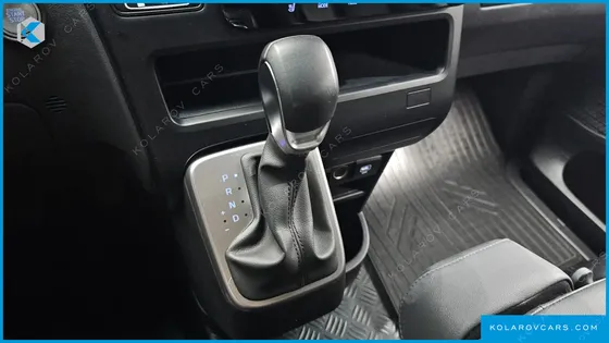 HYUNDAI STARIA TOURER 9-SEATER