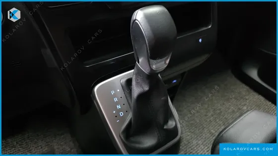 HYUNDAI STARIA CARGO 3-SEATER