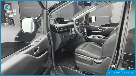 HYUNDAI STARIA L3.5 CARGO 3-SEATER