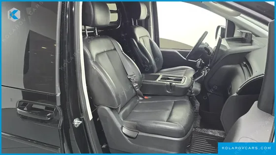 HYUNDAI STARIA L3.5 CARGO 3-SEATER