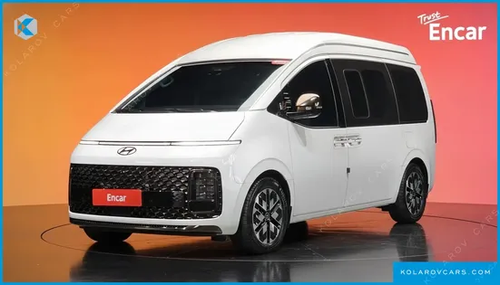 HYUNDAI STARIA 4WD LOUNGE 9-SEATER
