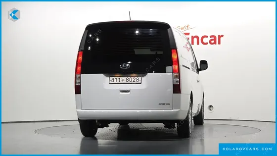 HYUNDAI STARIA CARGO 3-SEATER