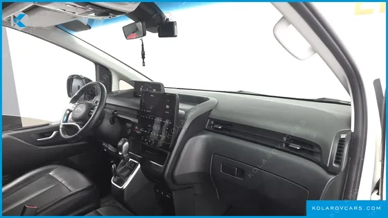 HYUNDAI STARIA CARGO 3-SEATER