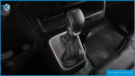 HYUNDAI STARIA CARGO 3-SEATER