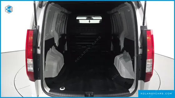HYUNDAI STARIA CARGO 3-SEATER