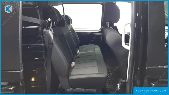 HYUNDAI STARIA CARGO 5-SEATER