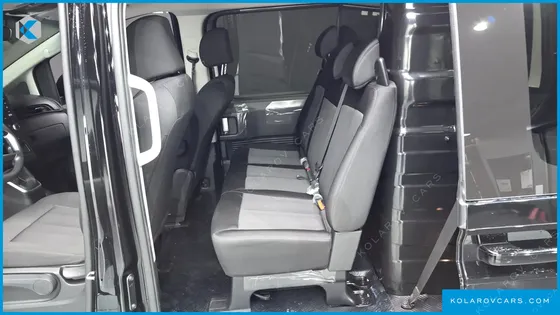 HYUNDAI STARIA CARGO 5-SEATER