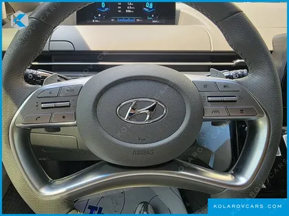 HYUNDAI STARIA LOUNGE 9-SEATER