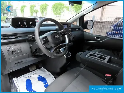 HYUNDAI STARIA CARGO 3-SEATER