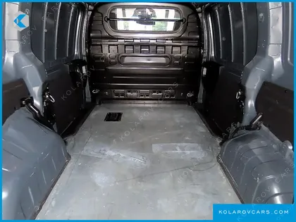 HYUNDAI STARIA CARGO 3-SEATER
