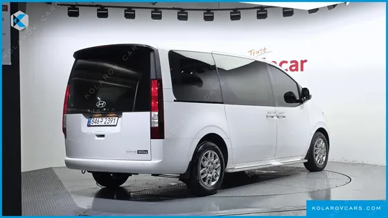 HYUNDAI STARIA HEV 1.6 CARGO 3-SEATER