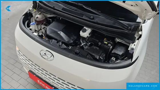 HYUNDAI STARIA TOURER 11-SEATER
