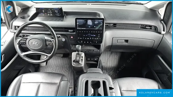 HYUNDAI STARIA TOURER 11-SEATER