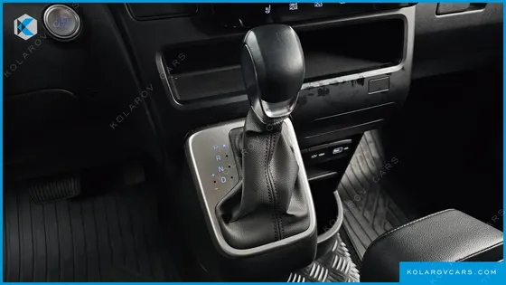 HYUNDAI STARIA TOURER 11-SEATER