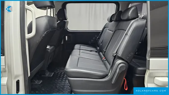 HYUNDAI STARIA TOURER 11-SEATER