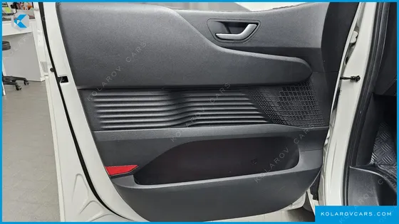 HYUNDAI STARIA TOURER 11-SEATER