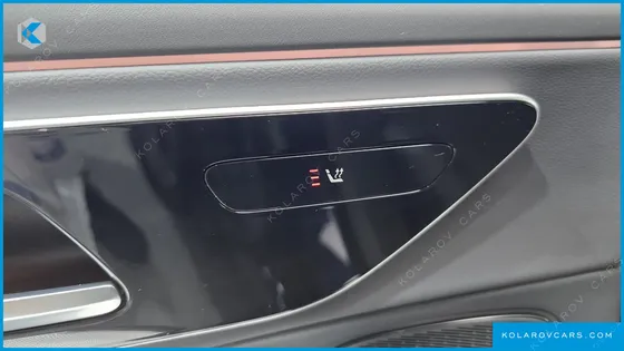 MERCEDES E-CLASS E200 AVANTGARDE