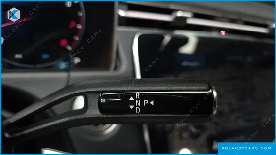MERCEDES E-CLASS E200 AVANTGARDE