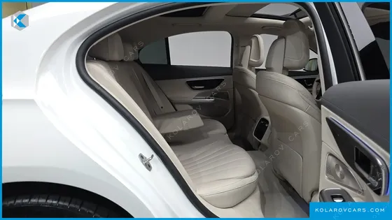 MERCEDES E-CLASS E300 4MATIC EXCLUSIVE
