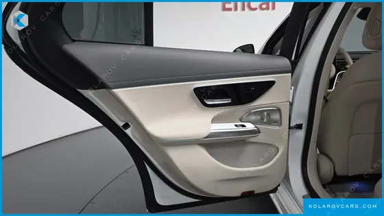MERCEDES E-CLASS E300 4MATIC EXCLUSIVE