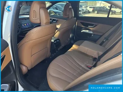 MERCEDES E-CLASS E200 AVANTGARDE
