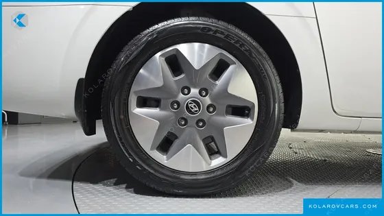 HYUNDAI STARIA 4WD TOURER 9-SEATER