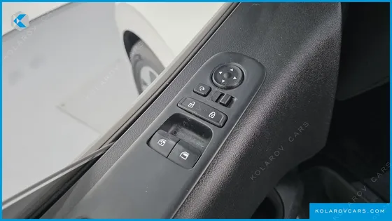 HYUNDAI STARIA 4WD TOURER 9-SEATER