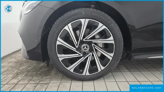 MERCEDES E-CLASS E300 4MATIC EXCLUSIVE