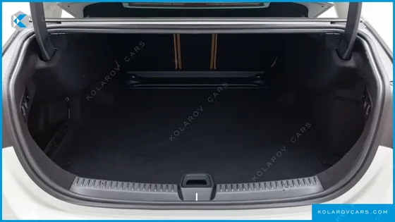 MERCEDES E-CLASS E200 AMG LINE