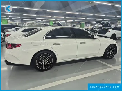 MERCEDES E-CLASS E300 4MATIC AMG LINE