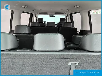 HYUNDAI STARIA TOURER 11-SEATER