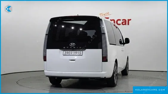 HYUNDAI STARIA HEV 1.6 LOUNGE 7-SEATER