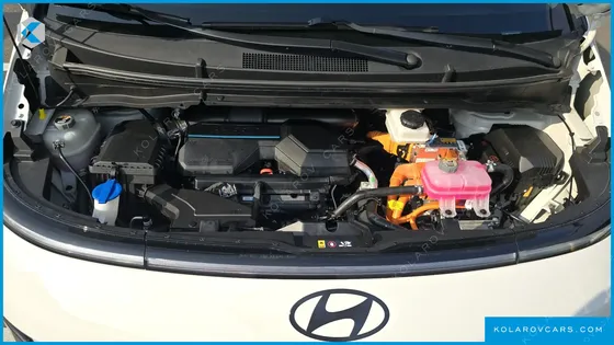 HYUNDAI STARIA HEV 1.6 LOUNGE 7-SEATER