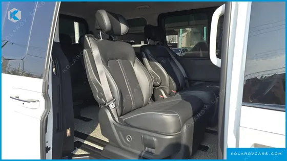 HYUNDAI STARIA HEV 1.6 LOUNGE 7-SEATER