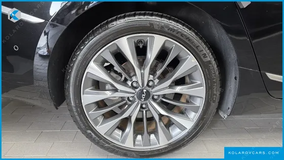 KIA K8 2.5 GASOLINE 2WD