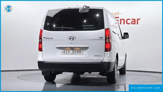HYUNDAI STAREX VAN 3-SEATER