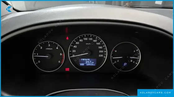 HYUNDAI STAREX VAN 3-SEATER
