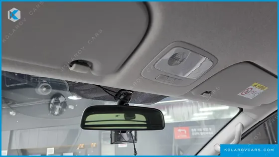 HYUNDAI STAREX VAN 3-SEATER