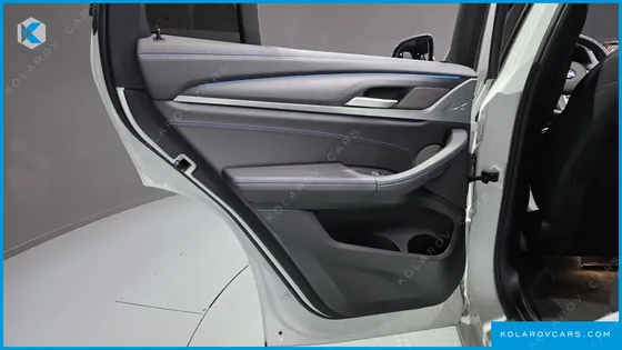 BMW IX3 M SPORTS