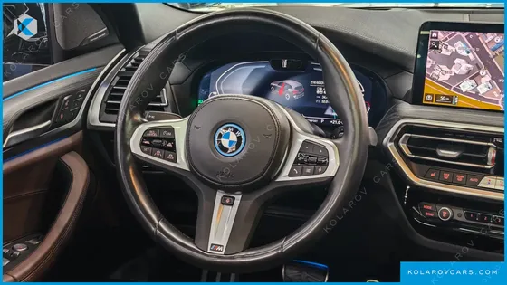 BMW IX3 M SPORTS