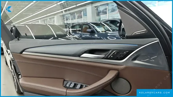 BMW IX3 M SPORTS