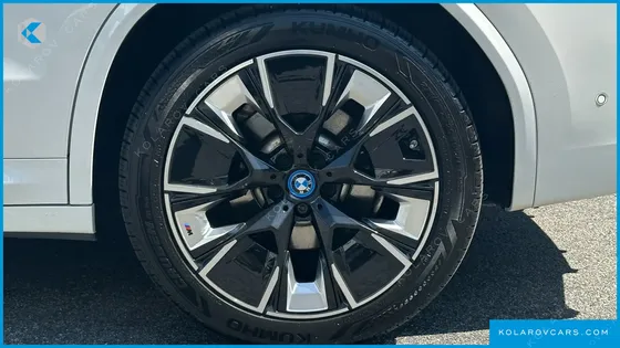BMW IX3 M SPORTS