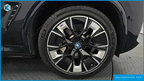 BMW IX3 M SPORTS