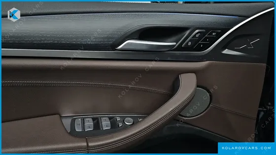 BMW IX3 M SPORTS