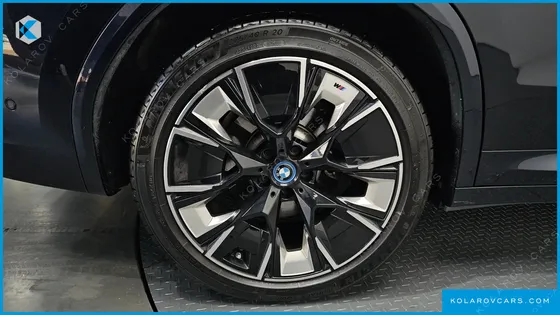 BMW IX3 M SPORTS