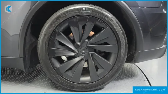 TESLA MODEL Y RWD