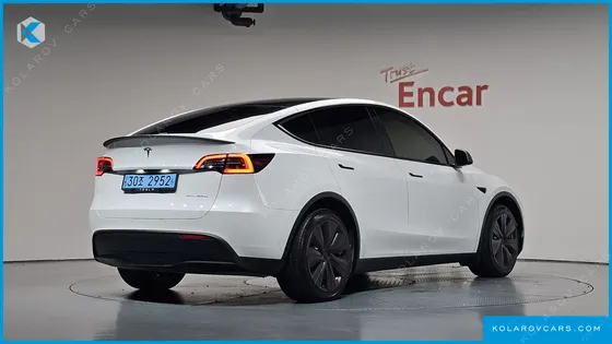 TESLA MODEL Y LONG RANGE AWD