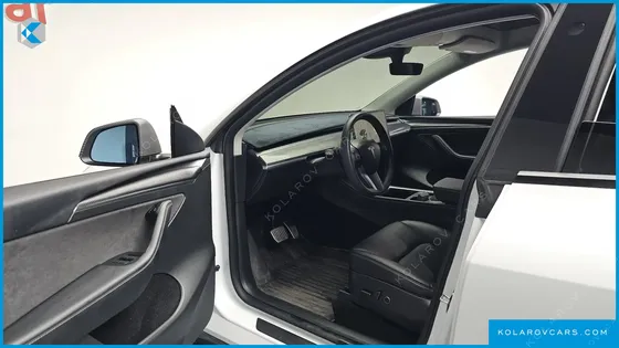 TESLA MODEL Y LONG RANGE AWD