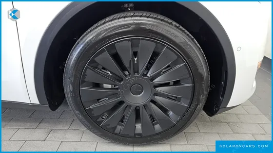 TESLA MODEL Y LONG RANGE AWD