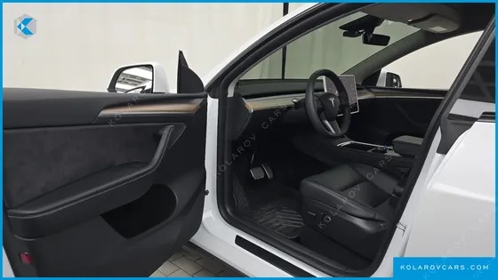 TESLA MODEL Y RWD